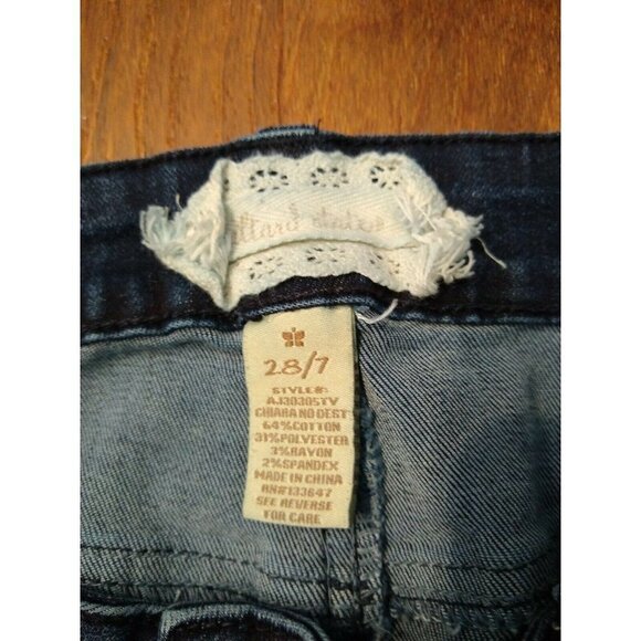 Altard State Denim Jean Shorts Sz 28 7 Dark Wash Cuffed Mid Rise Bootie Stretch - Picture 2 of 3